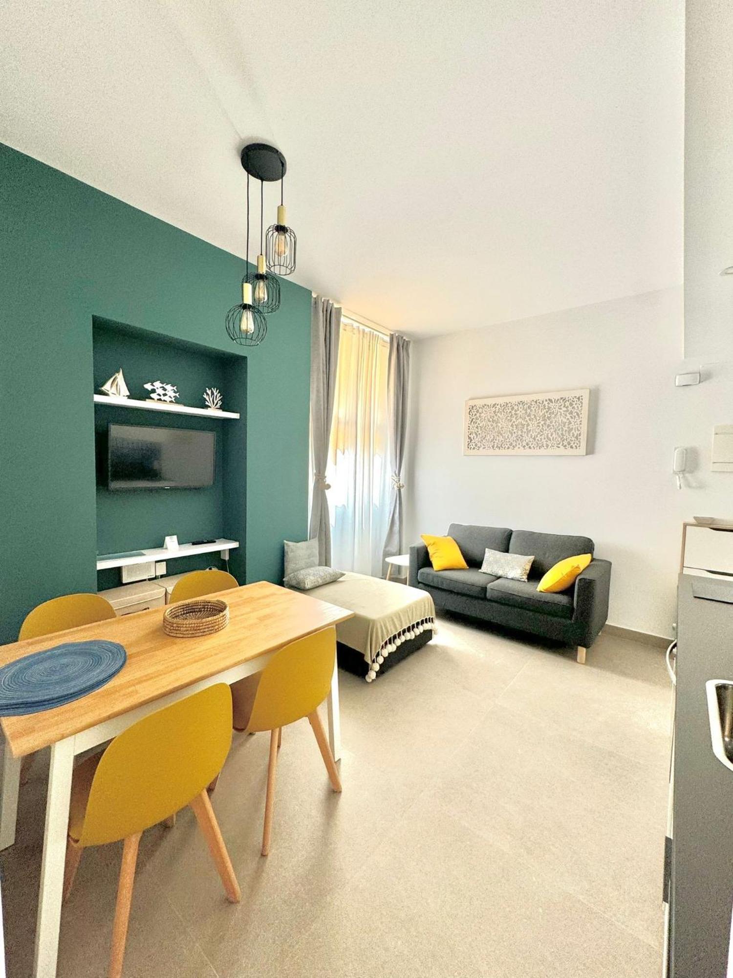 Suite Homes Alice Valentin Màlaga Exteriér fotografie